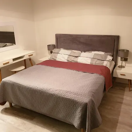 Apartament Trzypokojowy Z Basenem 