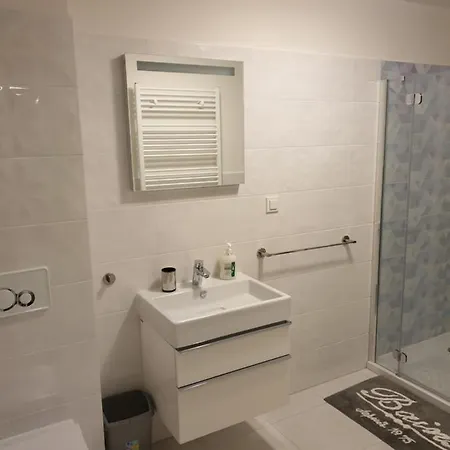 Apartament Trzypokojowy Z Basenem 
