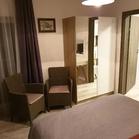 Apartament Trzypokojowy Z Basenem 