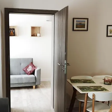 Apartament Trzypokojowy Z Basenem 